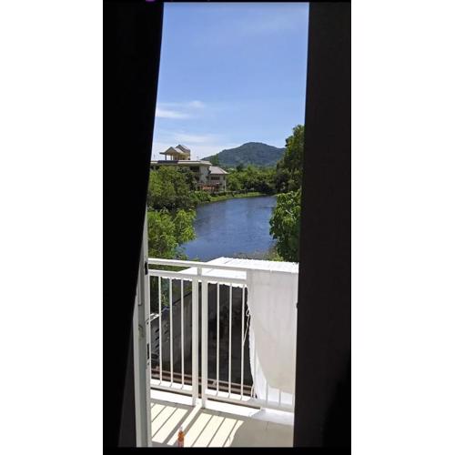 Charlie's Angels Hotel Restaurant