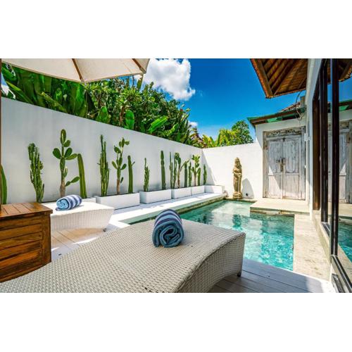 Charming 1-Bedroom-Villa Sunflower with Private Pool in Canggu -Bali