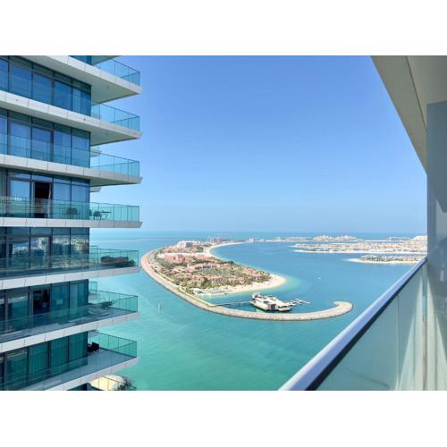 Charming 2BDR Family Apartment with Sea View