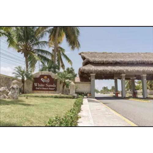 Charming 2Bedroom Apt In White Sands