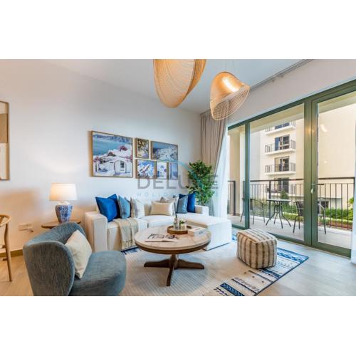 Charming 2BR in La Sirene Building 2, Jumeirah by Deluxe Holiday Homes
