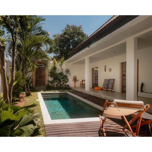 Charming 3 bedrooms villa in the heart of Canggu, Echo Beach