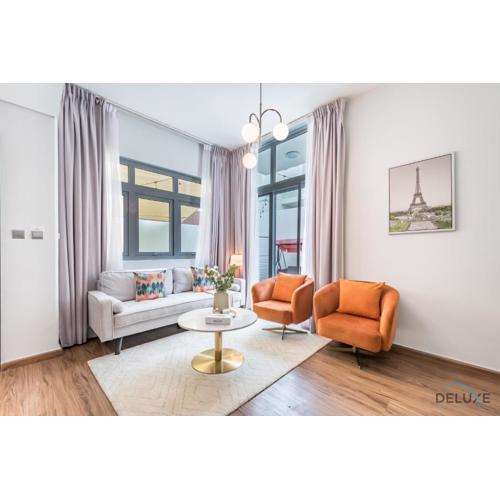 Charming 3BR Townhouse with Study Room in Damac Hills 2 Centaury, Dubailand By Deluxe Holiday Homes