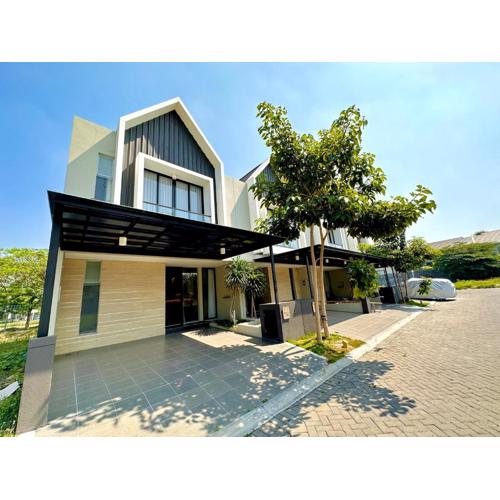 Charming 4BR House in Northwest Park, West Surabaya by Le Ciel Hospitality