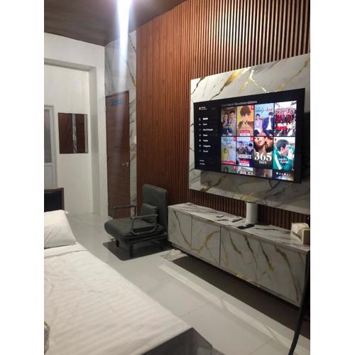Charming City Rooms