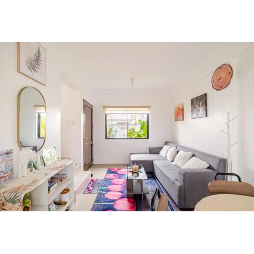 Charming Iloilo City House with Garden View