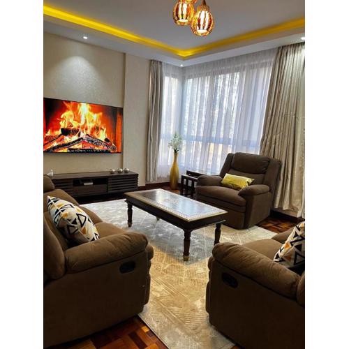 Charming luxury condo with pool in Kileleshwa