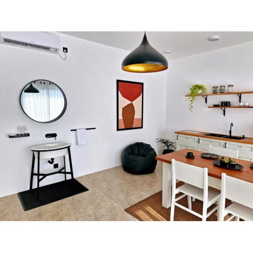 Charming place at the beach The White Nest