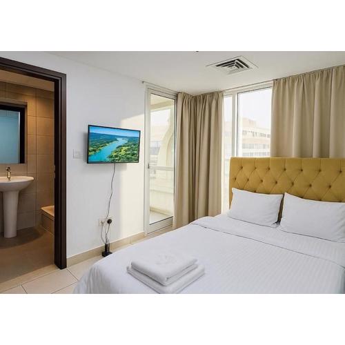 Charming Room Bath inside & Balcony