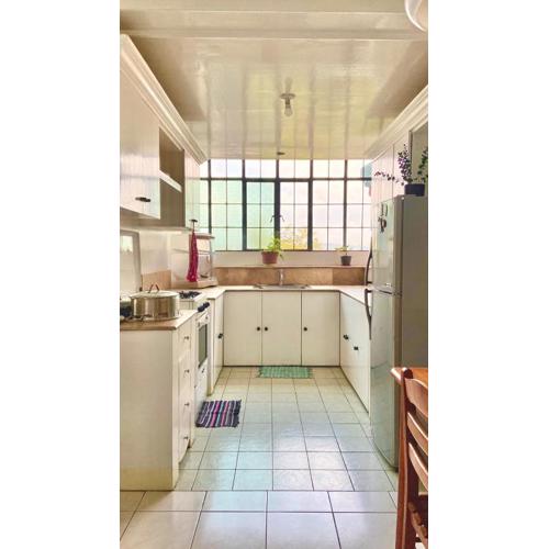 Charming Semi-Victorian 3-Bedroom