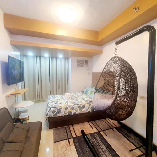 Charming Studio With City Views