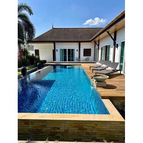 Charming Villa at Layan