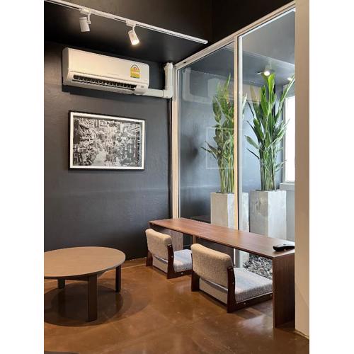 Chatel Samyan - Self check-in