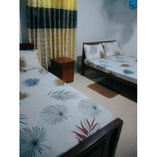 Chathuni Holiday Home
