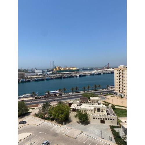 Cheap Stay at heart of Sharjah-ارخص ايجار يومي في قلب الشارقة