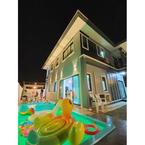 Cher Cher Pool Villa