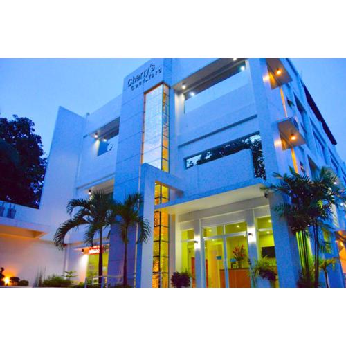 Cherry's Courtyard Hotel