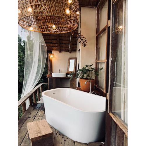 Chi Bo ดอยช้าง