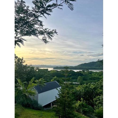 Chiangkhan River Green Hill