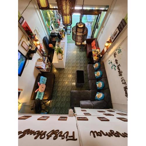 Chiangmai First House & Tour