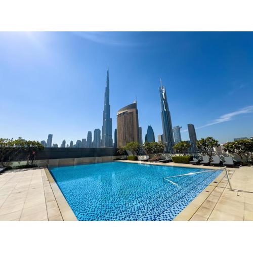Chic 1BR in Downtown Dubai-Direct access to Dubai Mall