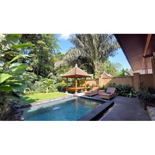 Chic 1BR Romantic & Private Pool at Semana Cliff