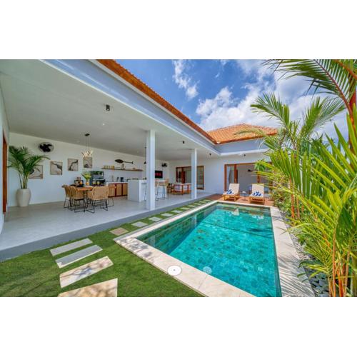 Chic and Comfy 3bd Perenenan Villa Construction Near