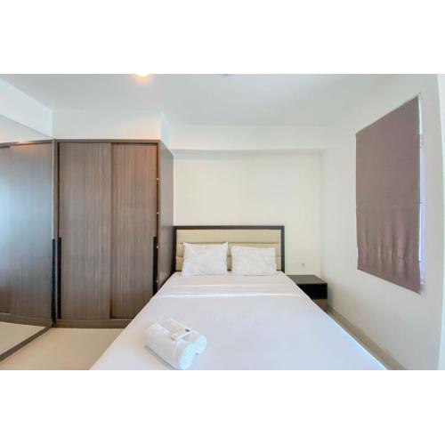 Chic and Cozy 2BR Grand Kamala Lagoon Apartment By Travelio