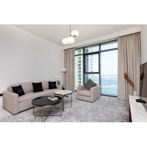 Chic Apartments in Marina Vista Emaar Beachfront