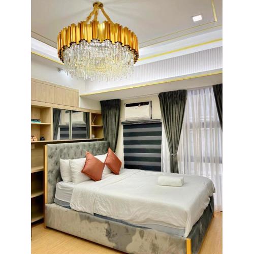 Chic BGC Stay - Hotel Vibes