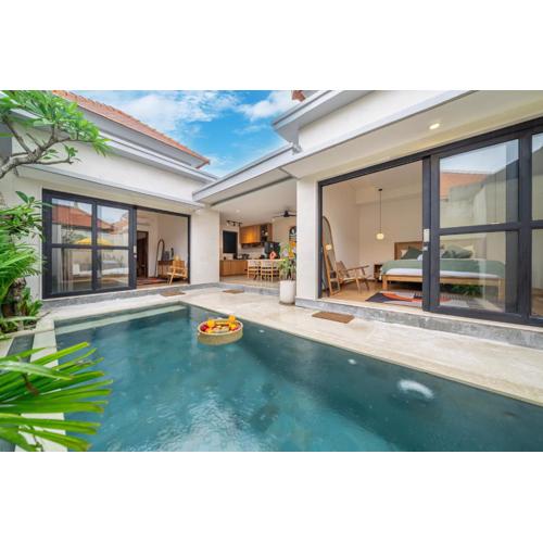 Chic Brand New 2BDR Villa with Luxe Pool - The Ultimate Canggu Escape!
