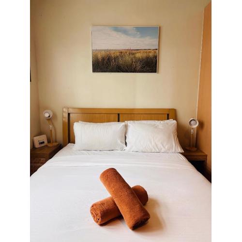 Chic Bright Urban Comfort Suite