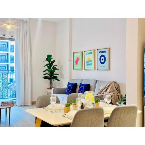 Chic & Cheerful 1BR with Sofa Bed in Waters Edge