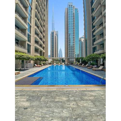 Chic City Apartment in Dubai Gym, Pool, and Free Parking