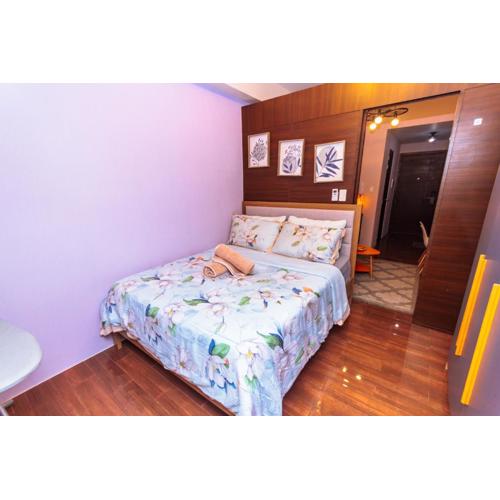 Chic Floating Penthouse Makati Gym Air condo gym swim park 300MB