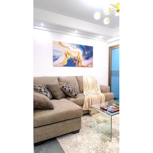 Chic high-rise with picturesque city skyline view