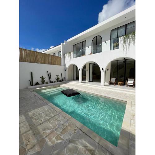 Chic Mediteranean 2 BR Villa w private pool Canggu