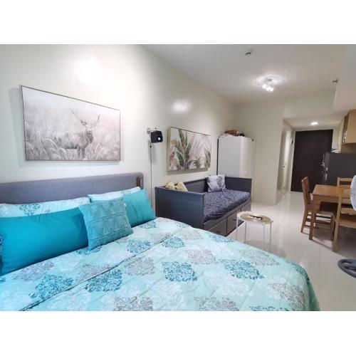 Chic N Sleek studio unit at BRENTHILL