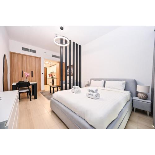 Chic Studio in Prime JVC Spot - Holiday Boulevard