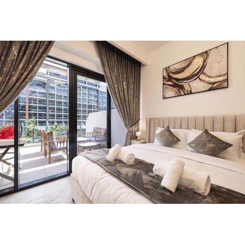 Chic Studio With Larger Terrace