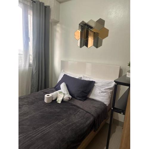 Chic Urban Retreat near mall of asia