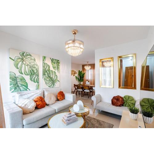 Chic Urban Retreat with Pool, Gym, & Free Parking