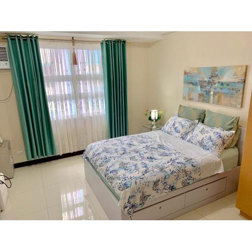 Chillax Studio 101 Newport Boulevard