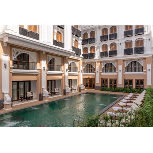 CHINO@NIMMAN Luxury Boutique Hotel