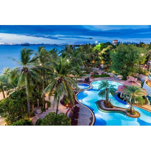 Cholchan Pattaya Beach Resort - SHA Extra Plus