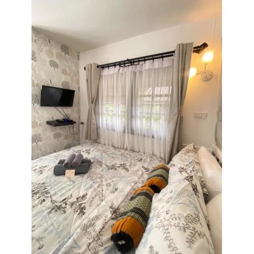 Chomklong Experience