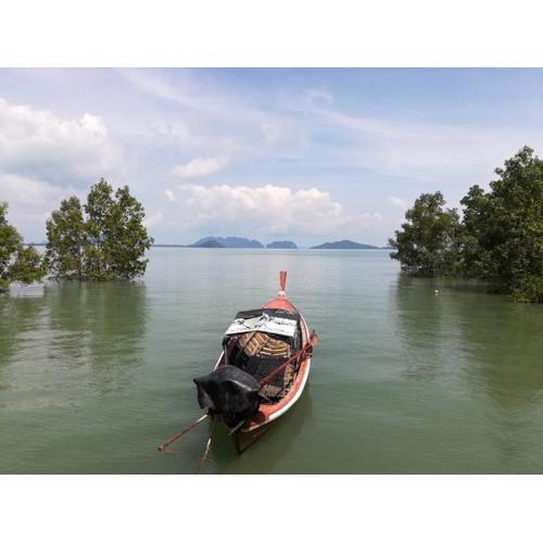 Chomlay Room & Restaurant