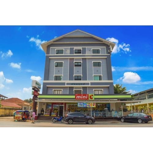 Chonlapruk Lakeside Hotel