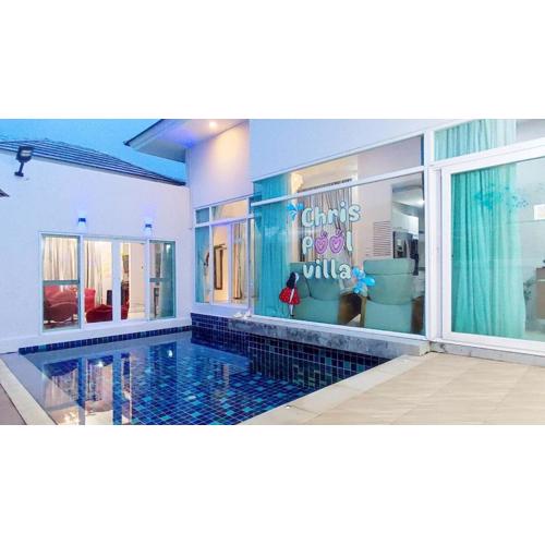 Chris Pool Villa Pattaya