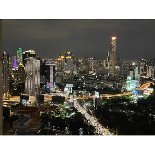 Circle luxury Condominium City view 42 Floor